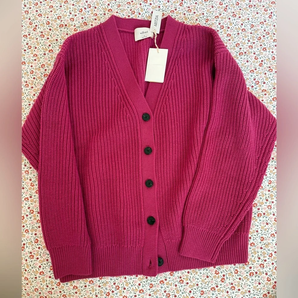 Wilfred Aritzia Merino Wool Cardigan | Magenta | Size M | NWT - Picture 2 of 6